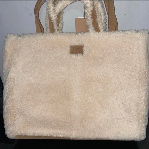 UGG x TELFAR Medium Reverse Bag - Picture 2 of 4
